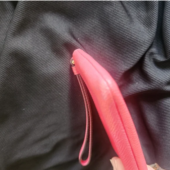 Coach Pink Corner Zip Leather Wristlet EUC - Picture 3 of 5